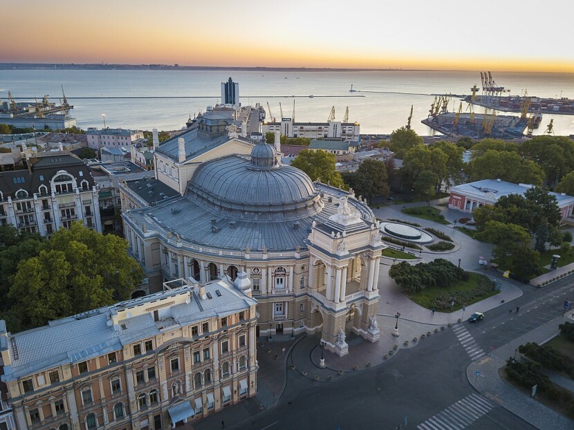 BUDINOK_TEATRU_OPERI_TA_BALETU_ODESA_DJI_0023.jpeg